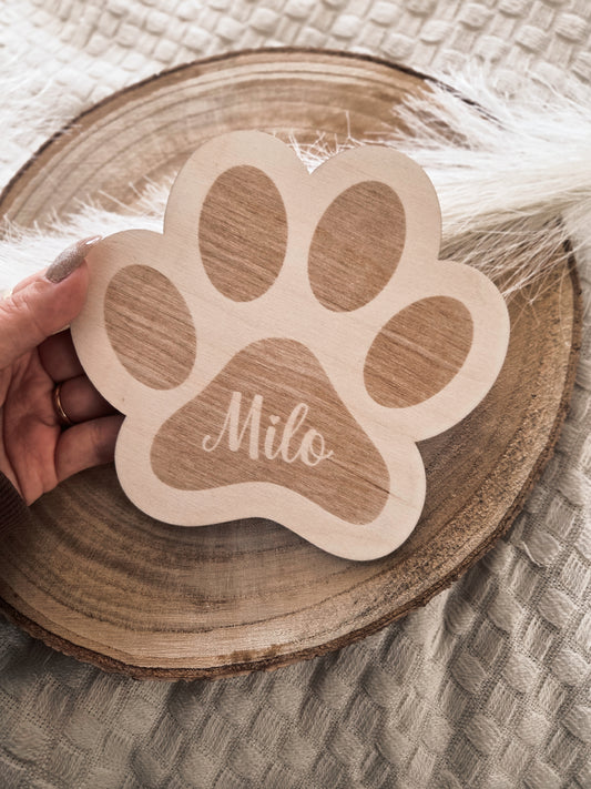 Tierpfote mit Namensgravur