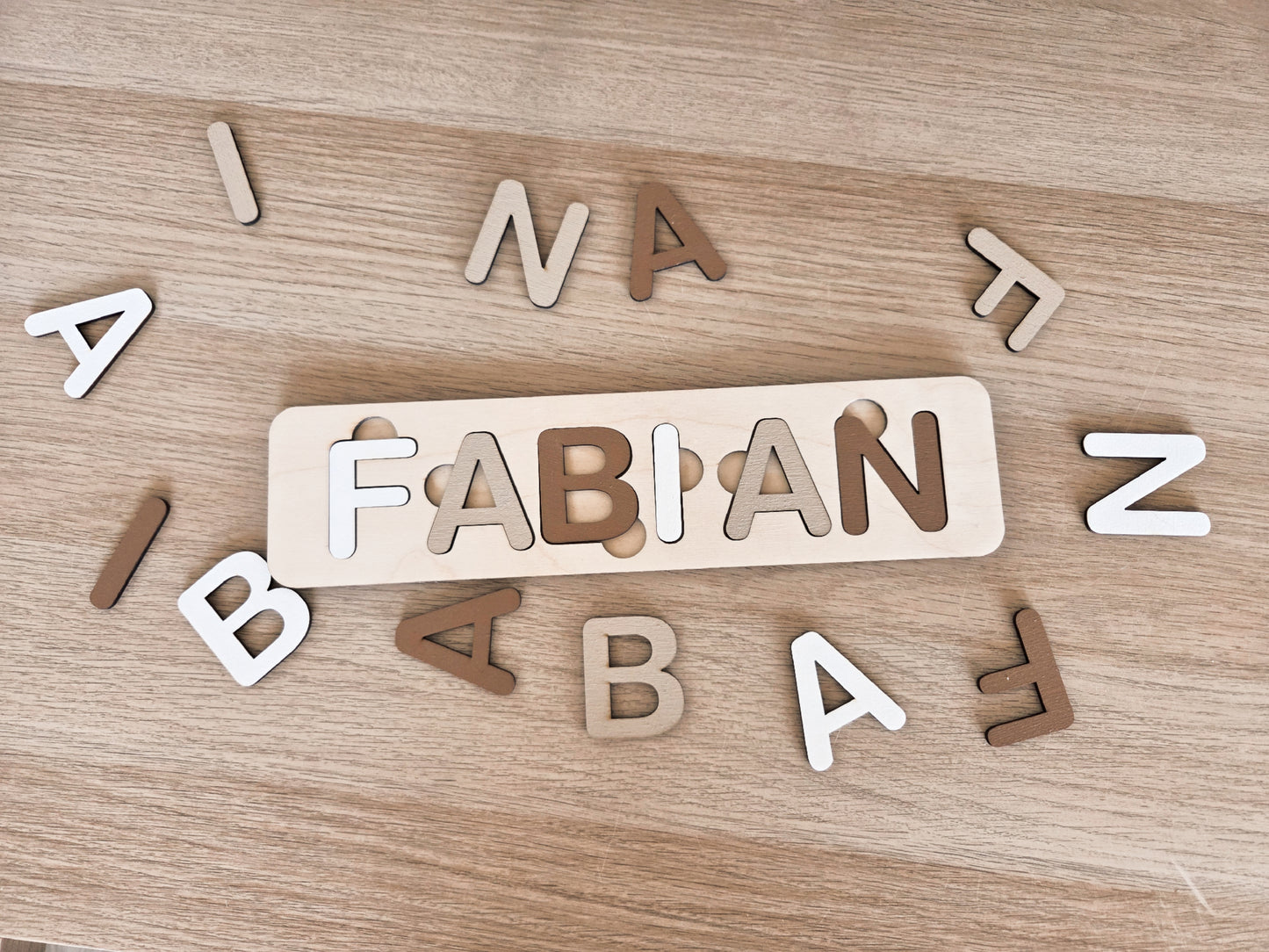 Namenschild Puzzle personalisiert aus Holz