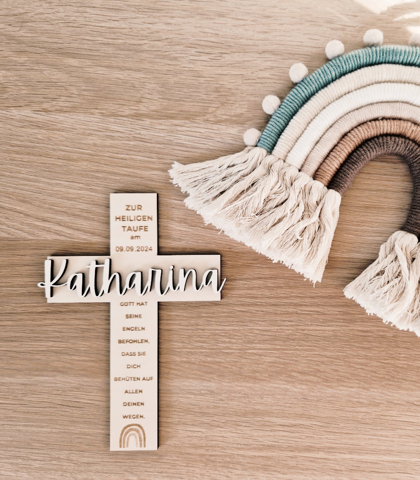 Taufkreuz mit Namen personalisiert