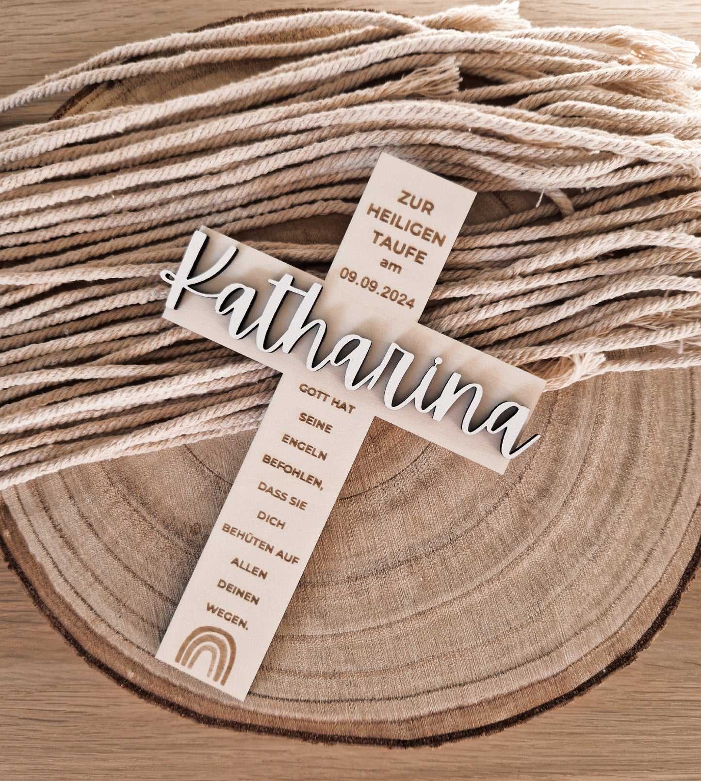 Taufkreuz mit Namen personalisiert