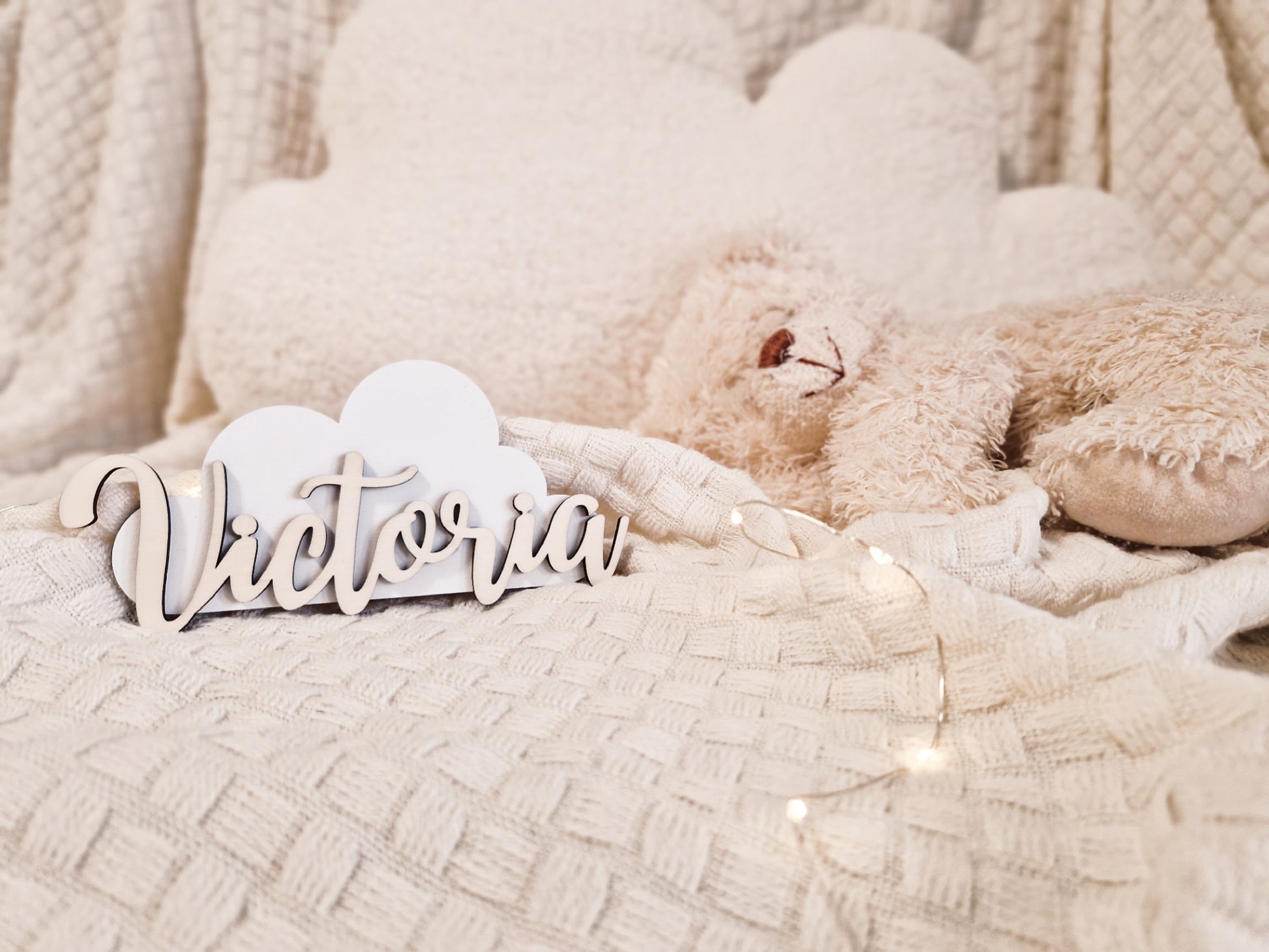 Kinderzimmer Wolken Holzschild Name Geschenk