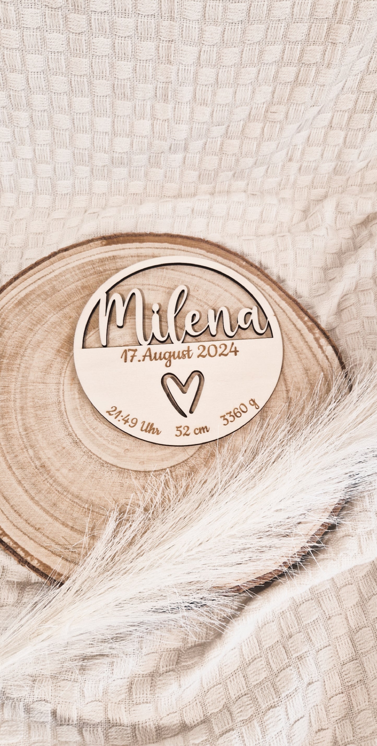 Geburtstafel aus Holz mit Geburtsdaten personalisiert