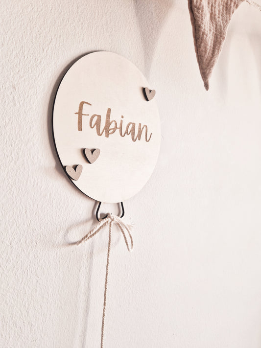 Holzschild Ballon mit Name personalisiert