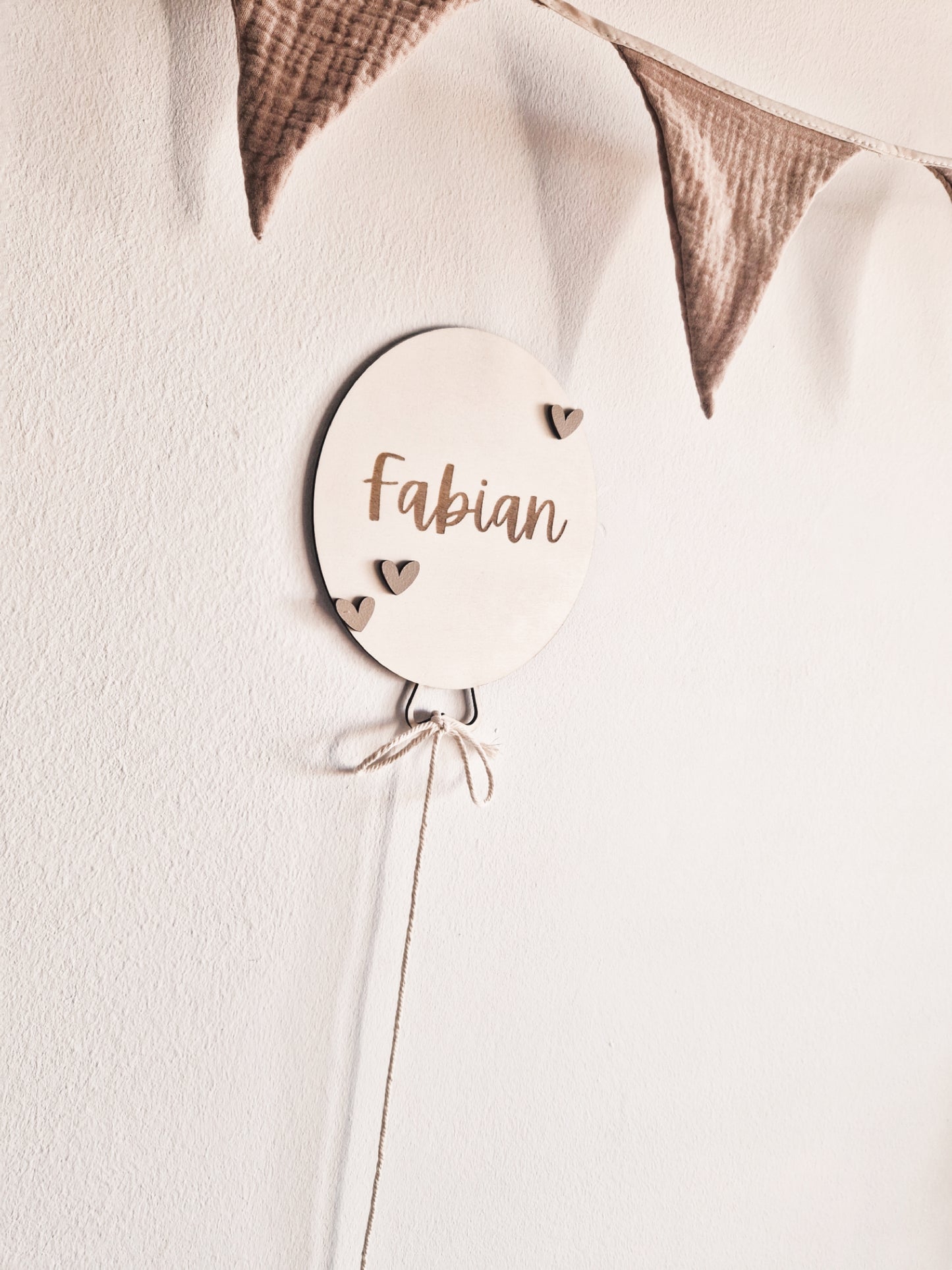 Holzschild Ballon mit Name personalisiert