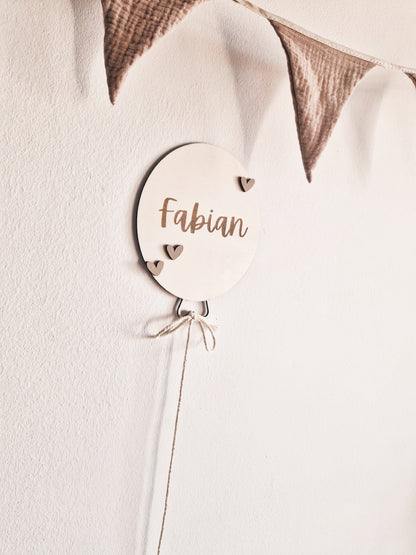 Holzschild Ballon mit Name personalisiert