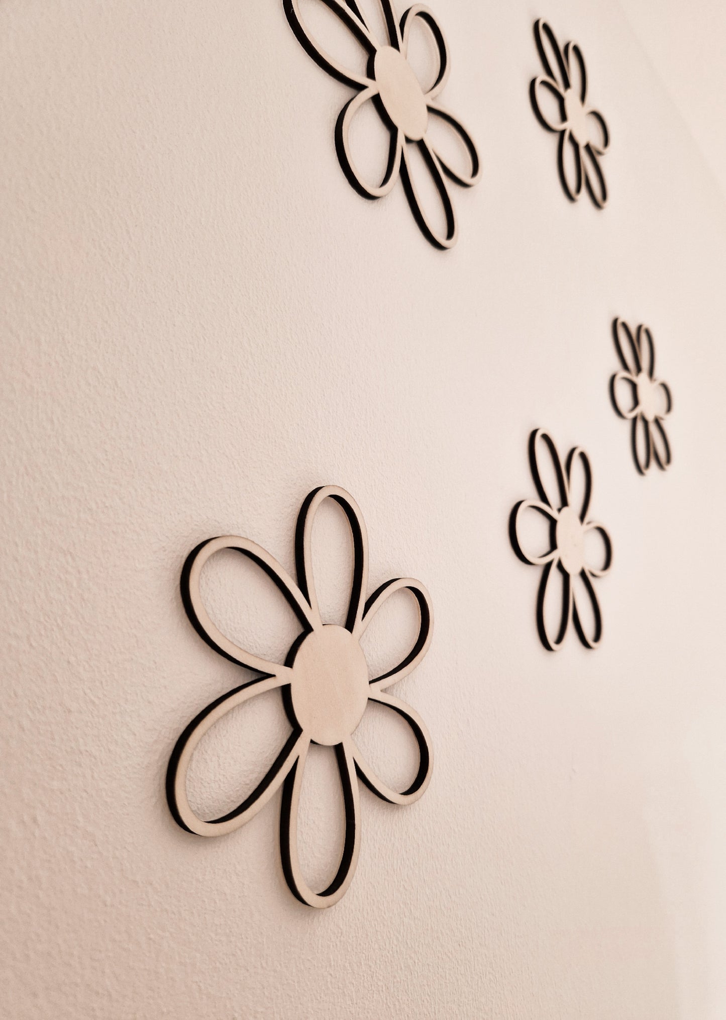 5er Holzblumen SET für Kinderzimmer Wanddekoration
