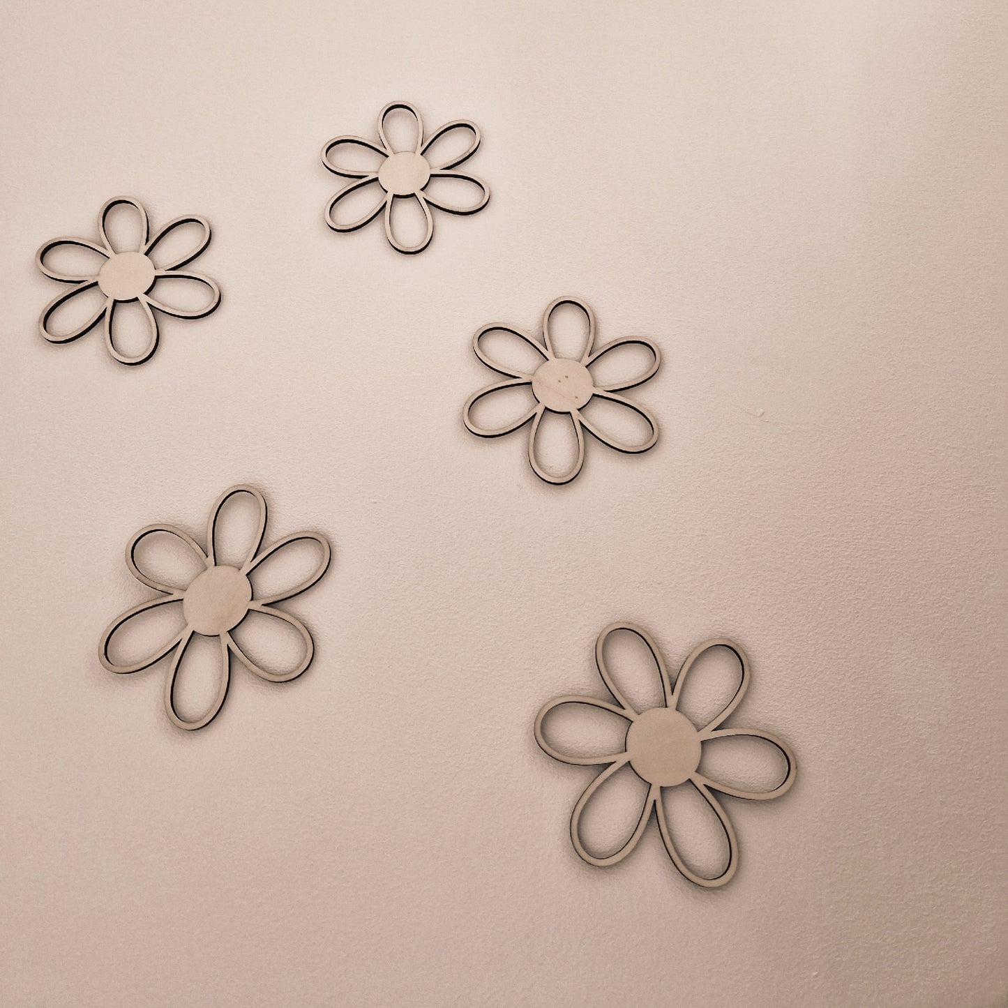 5er Holzblumen SET für Kinderzimmer Wanddekoration