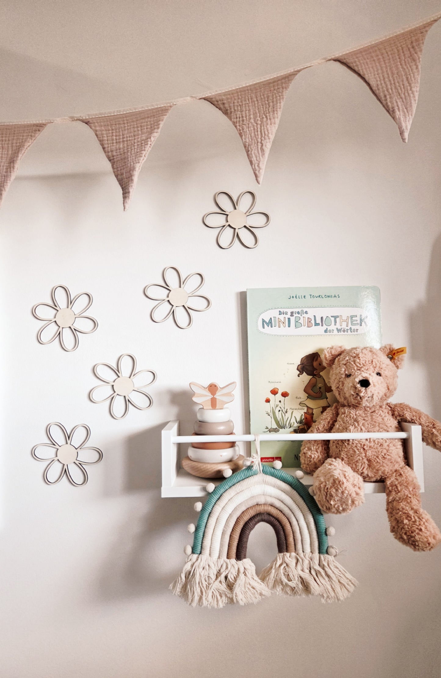 5er Holzblumen SET für Kinderzimmer Wanddekoration