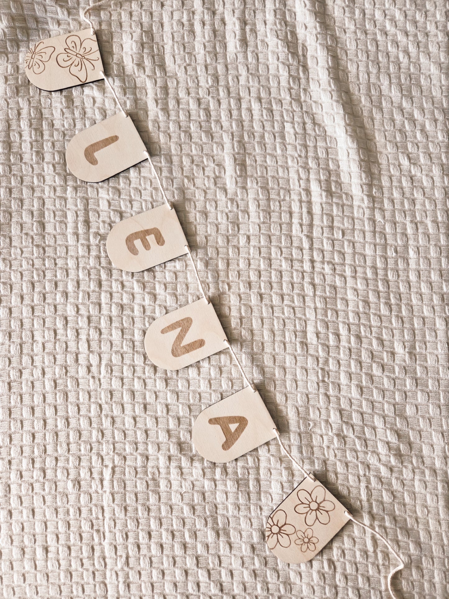 Kinderzimmer Wimpelkette personalisiert mit Namen