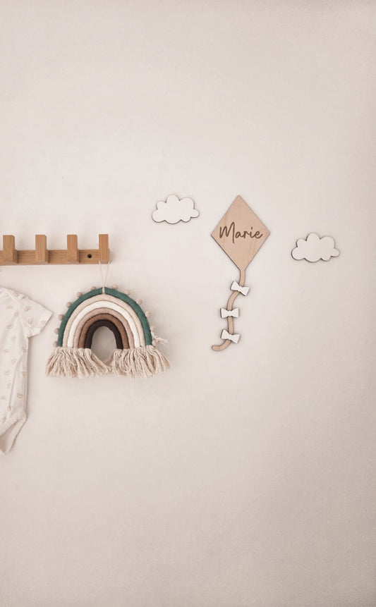 Personalisierter Drache aus Holz mit Namen graviert