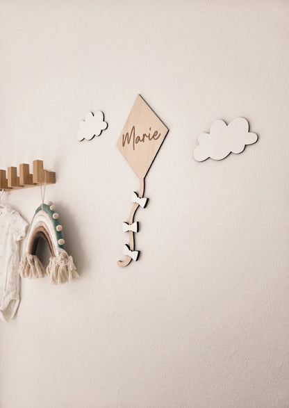 Personalisierter Drache aus Holz mit Namen graviert