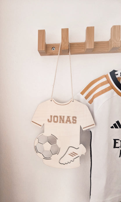 Personalisiertes Trikot aus Holz mit Namen graviert