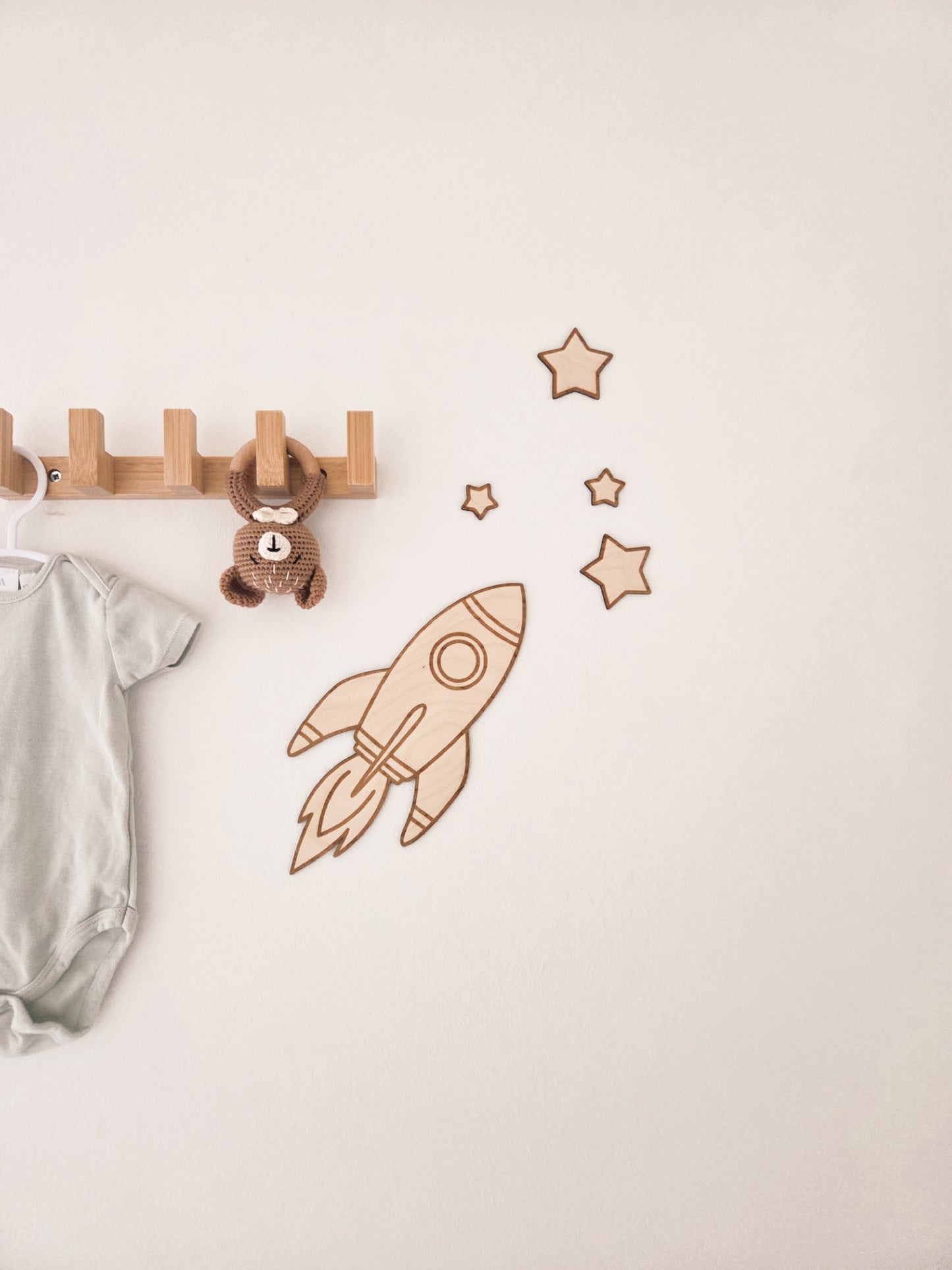 Rakete mit Sternen Wanddekoration