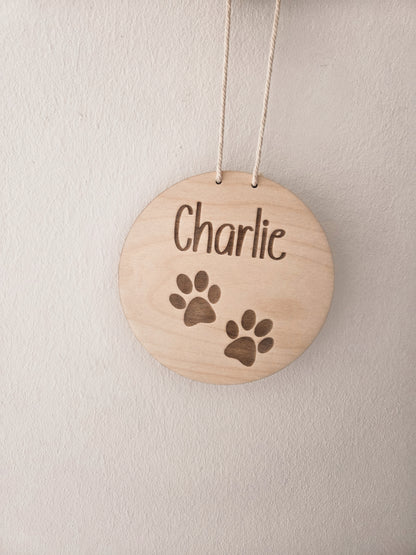 personalisiertes Haustierschild aus Holz