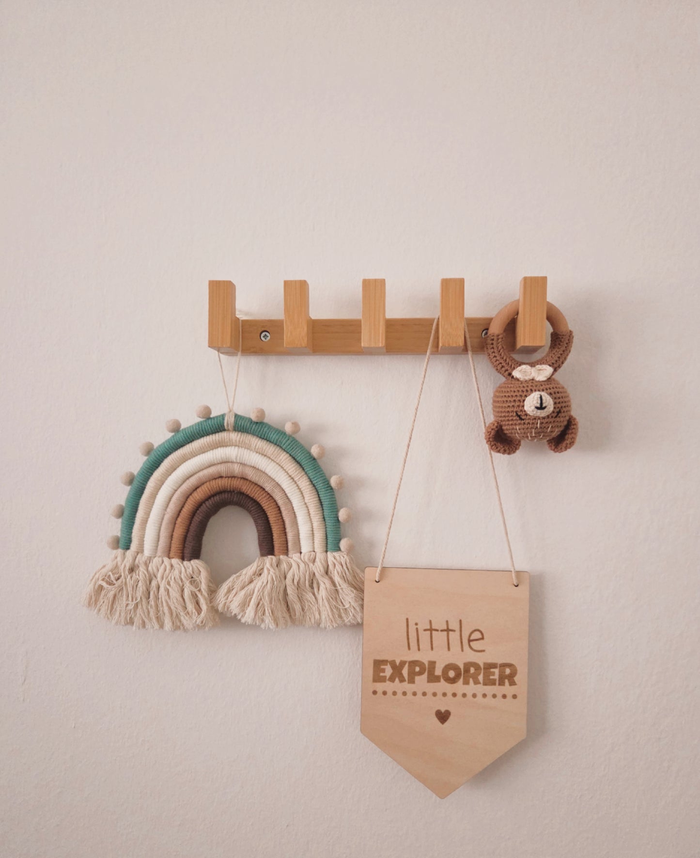 Wimpel aus Holz „Little Explorer“