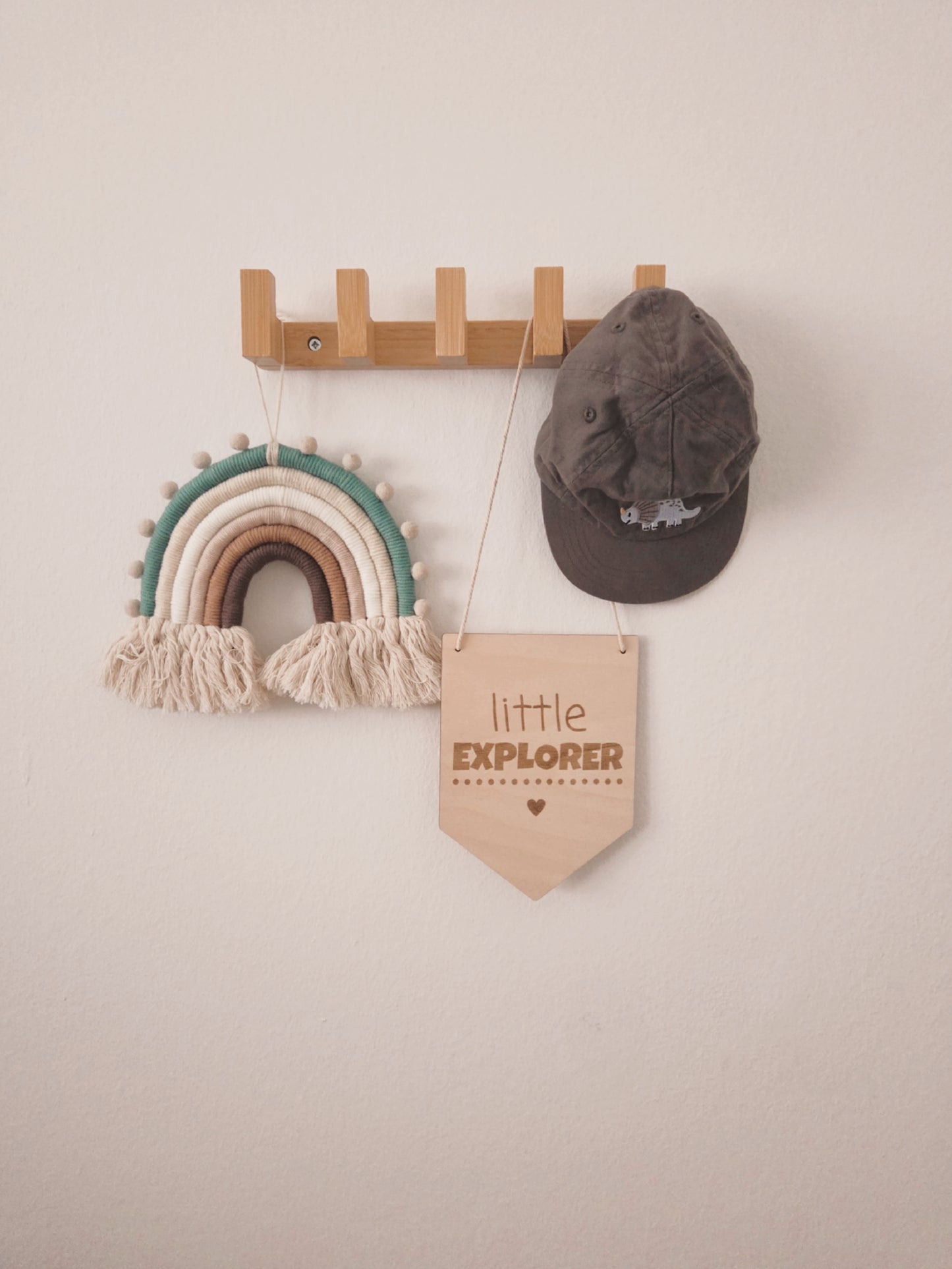Wimpel aus Holz „Little Explorer“