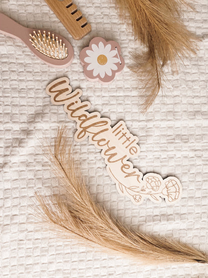 Little Wildflower aus Holz – liebevolle Kinderzimmer Deko mit Blumen