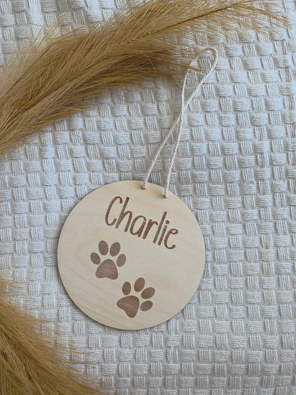 personalisiertes Haustierschild aus Holz