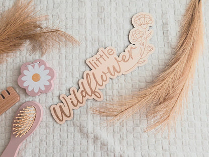 Little Wildflower aus Holz – liebevolle Kinderzimmer Deko mit Blumen